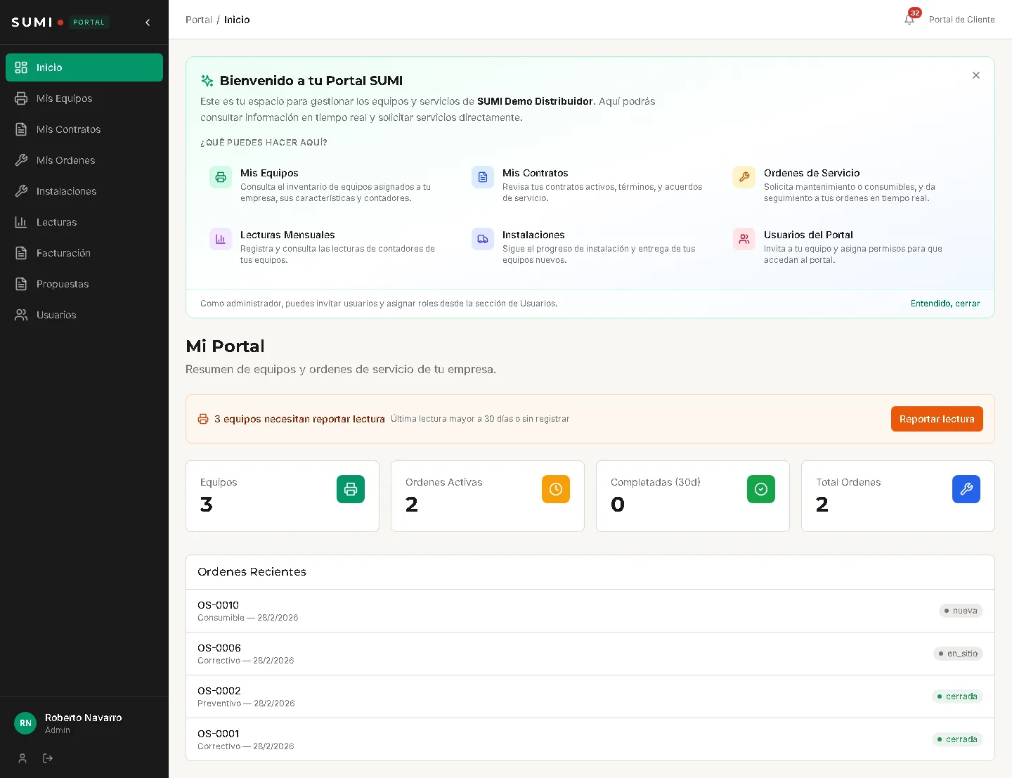 Portal del cliente SUMI con KPIs de equipos, órdenes activas y total, listado de órdenes recientes y menú lateral con accesos a equipos, contratos, lecturas y facturación — con la marca del distribuidor.
